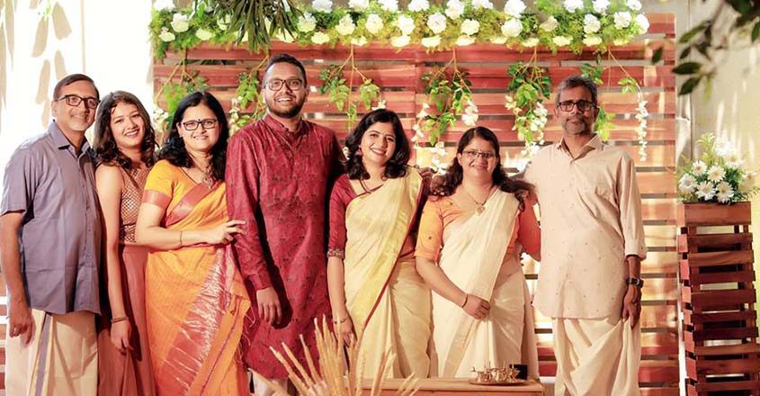 Singer Sachin Warrier gets engaged Singer Sachin Warrier gets engaged